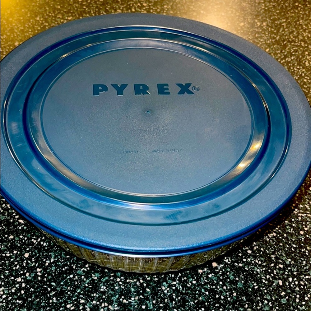 Pyrex Portable
